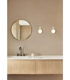 Apiales Væglampe Hardwired Brass/Opal - Nuura