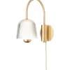 ASTEEA VÆGLAMPE SATIN MESSING/OPAL