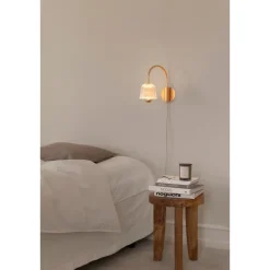 ASTEEA VÆGLAMPE SATIN MESSING/OPAL