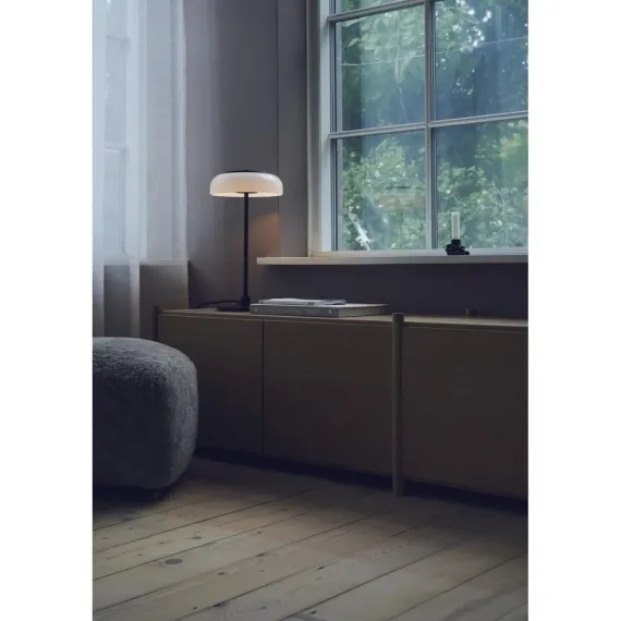 BLOSSI BORDLAMPE SORT/OPAL LED DÆMP SMALL