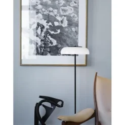 BLOSSI GULVLAMPE SORT/OPAL LED DÆMP