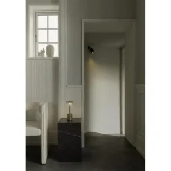 Blossi Mini Portable Bordlampe - Nuura (Nordic Gold, Klar, Genopladelig)
