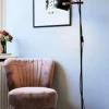 D.C GULVLAMPE 1 ARM SORT M/EGETRÆ