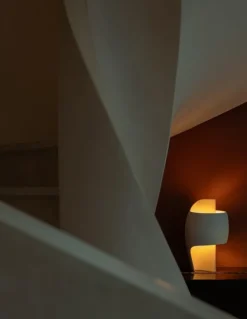 DCWéditions Grande B Bordlampe - Gypsum/Aluminium