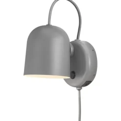 DFTP Angle Hvid Væglampe - Elegant og justerbar belysning