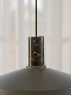 Elvas marble | Pendel | Lysebrun