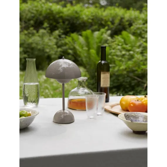 FLOWERPOT VP9 - PORTABLE BORDLAMPE - GREY BEIGE
