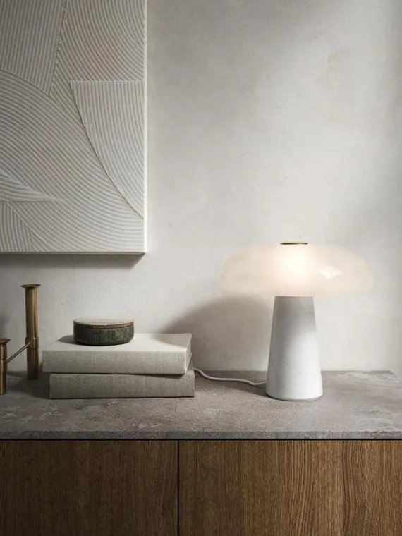 Glossy Bordlampe - Design For The People