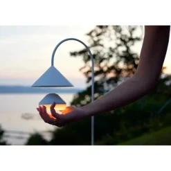 GRASP BORDLAMPE H72 MAT HVID PORTABLE - Frandsen