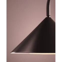 GRASP BORDLAMPE H47 MAT RØD PORTABLE - Frandsen