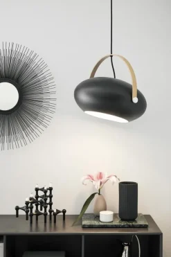 HALO DESIGN D.C SORT M/EGETRÆ Ø40 PENDEL