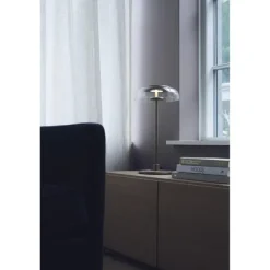 https://lampeagenten.dk/products/blossi-bordlampe-nordic-guld-klar-led-daemp-1
