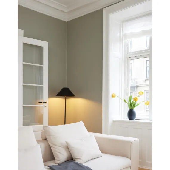 HYGGE GULVLAMPE 140 CM SORT E27