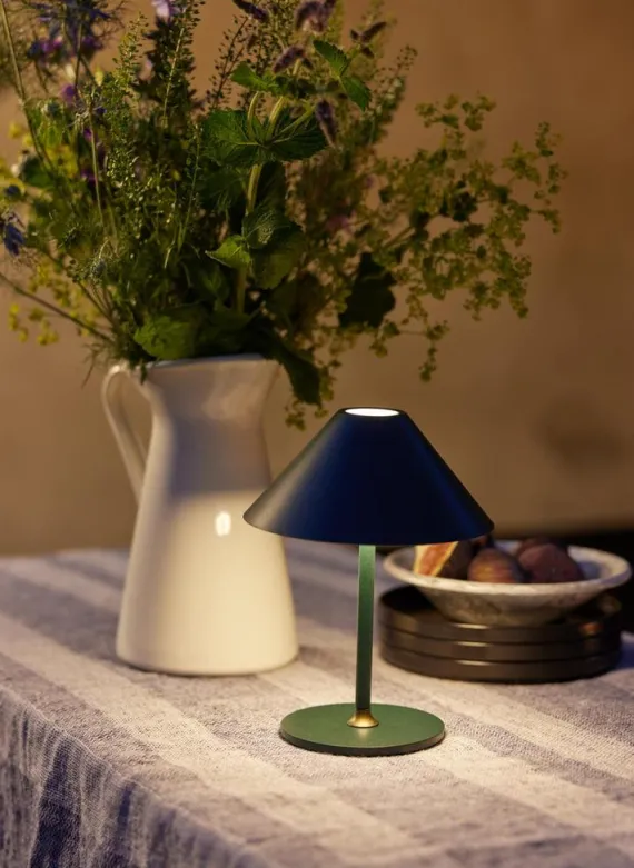 HYGGE MØRKEGRØN BATTERI BORDLAMPE 800827