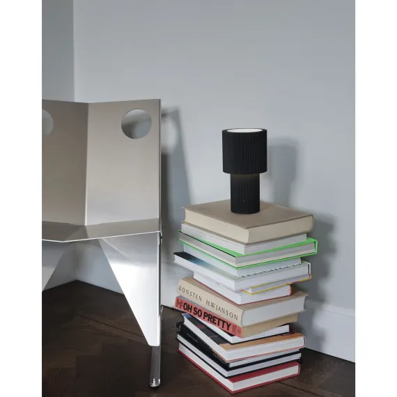 ILUMA - PORTABLE LAMPE - SORT