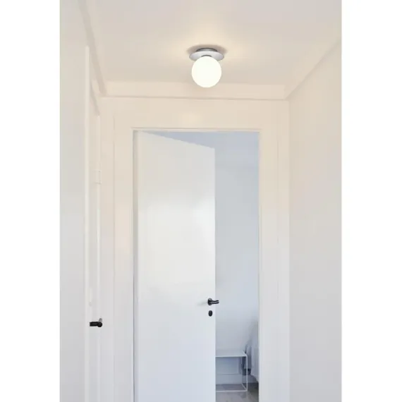LIILA 1 MEDIUM VÆGLAMPE IP44 LYS SØLV/OPAL