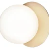 LIILA 1 MEDIUM VÆGLAMPE IP44 NORDISK GULD/OPAL