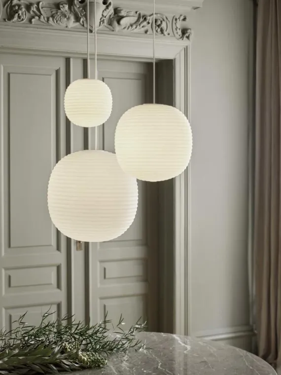 NEW WORKS LANTERN Ø20 PENDEL - Tidløs elegance med inspiration fra østen
