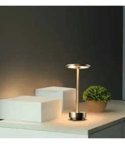 Opladelig LED Bordlampe - Guld, Touch-Dæmpbar, IP54