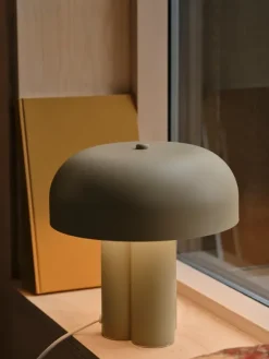 Sandro | Bordlampe | Lysebrun