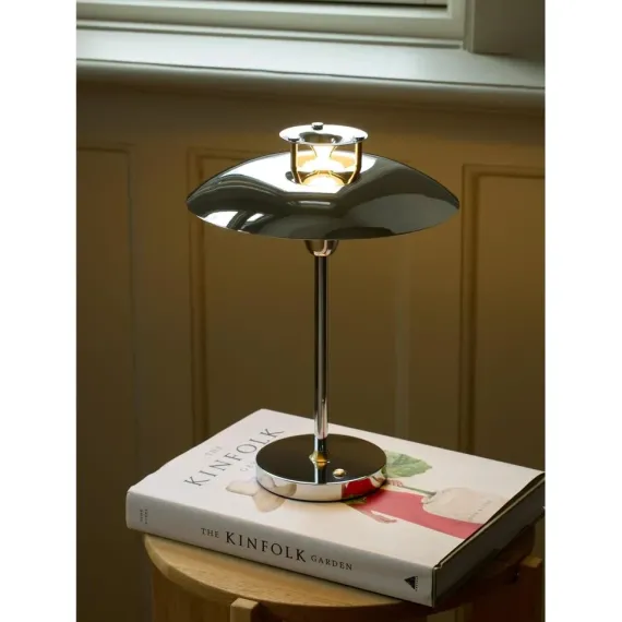 Stepp 1-2-3 Portable - Mørke Krom - Genopladelig bordlampe i elegent finish